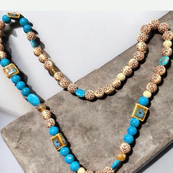 no brand Jewelry - Elegant Blue and Cream Beaded Necklace